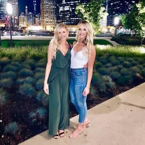 Meet your Posher, Elizabeth